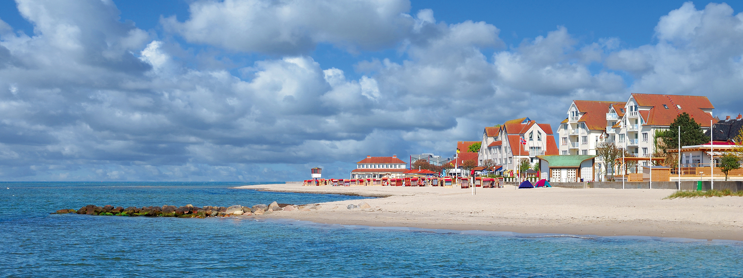 Laboe - Header vorortdabei.de, https://stock.adobe.com © travelpeter